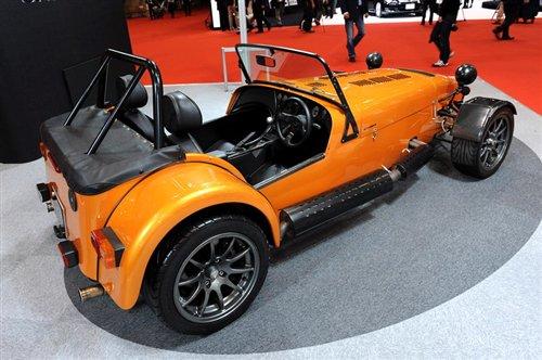 175R Caterhaml(f)܇CSR 175 ܇֮