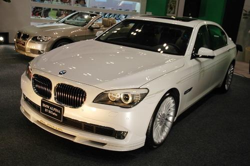 Alpina B7pu݆LWB|܇չ